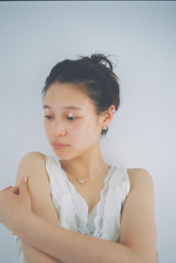 Gleam silver (piercing)