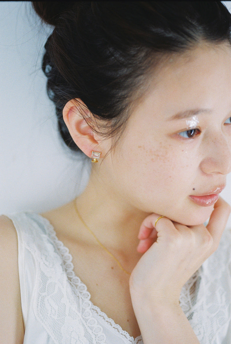 Gleam gold (earring)