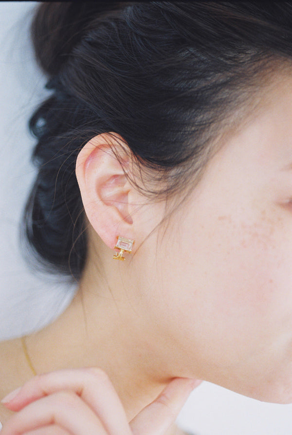 Gleam gold (earring)