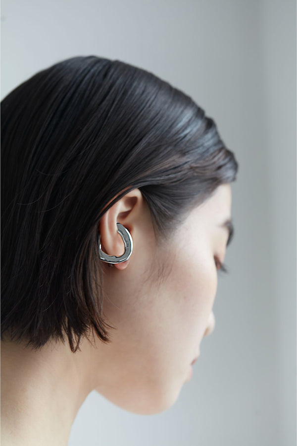 EAR CUFF – graey