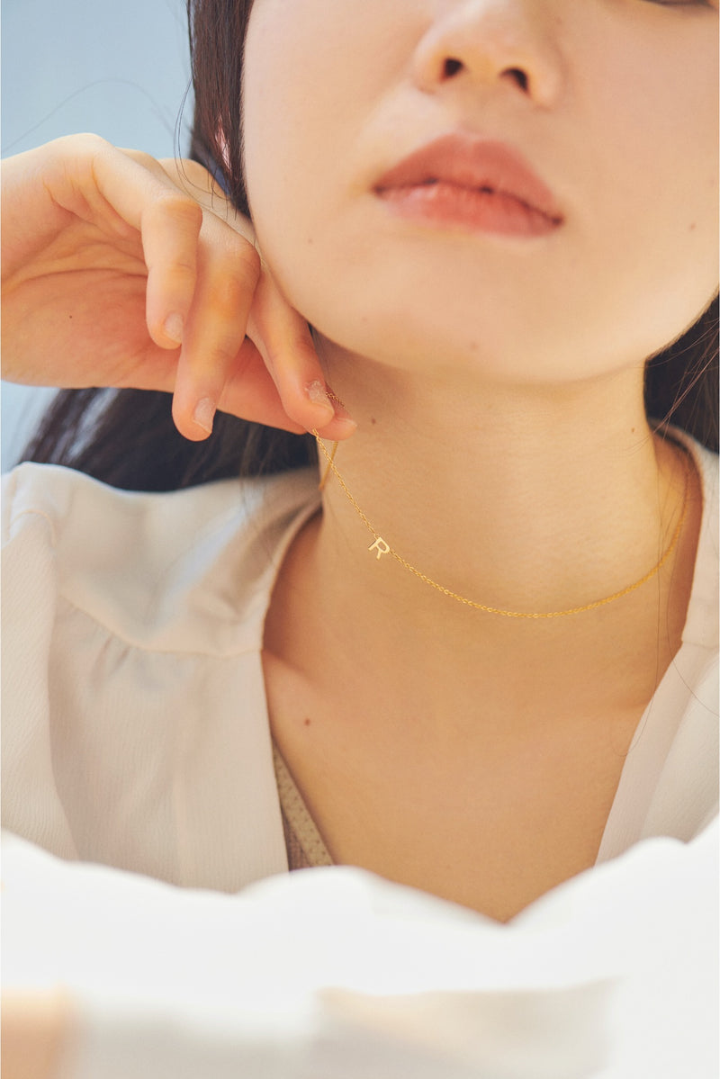 Mini letter gold (necklace)