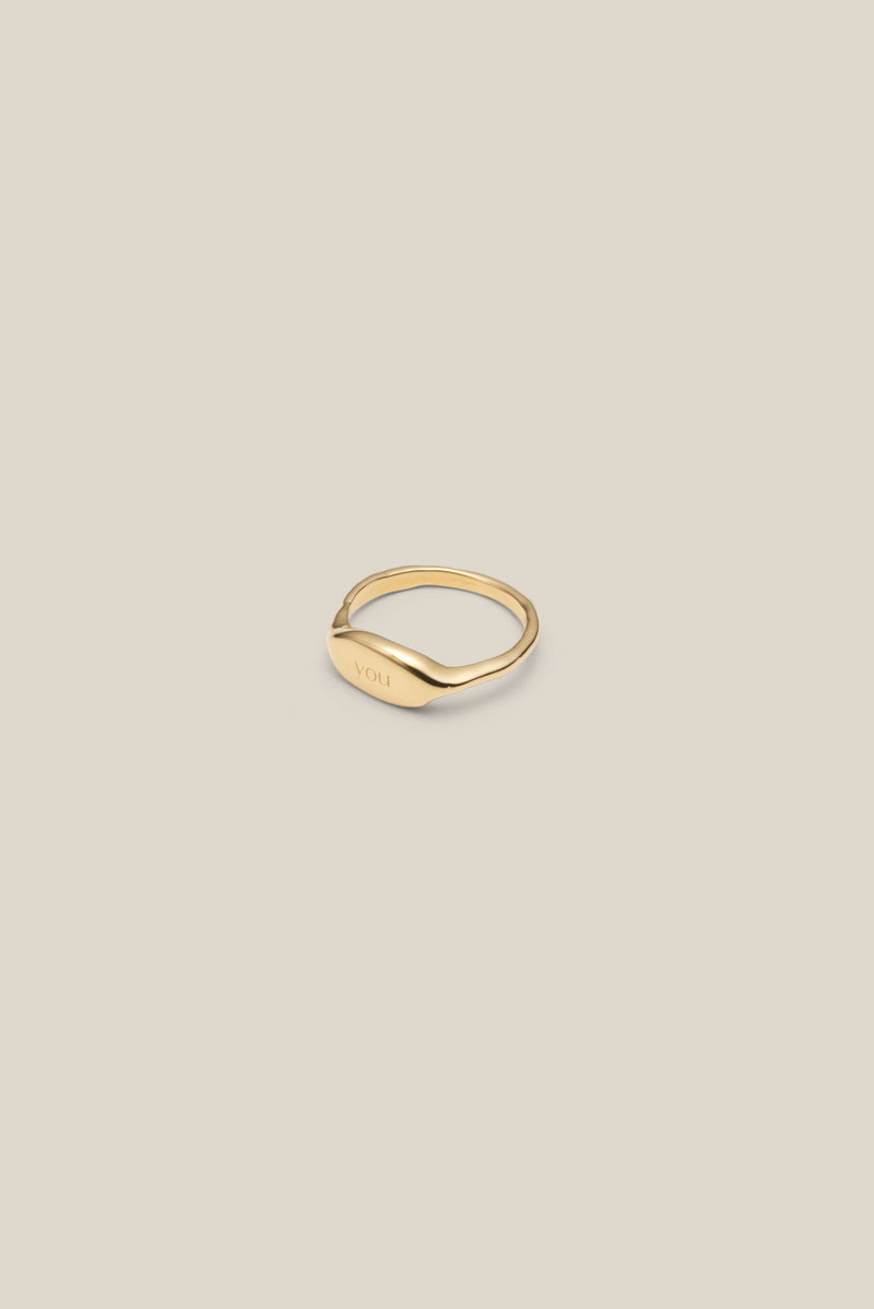 "me" ring (gold)