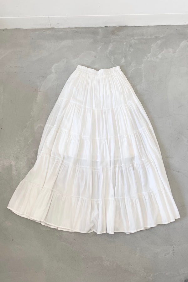 White fluffy skirt