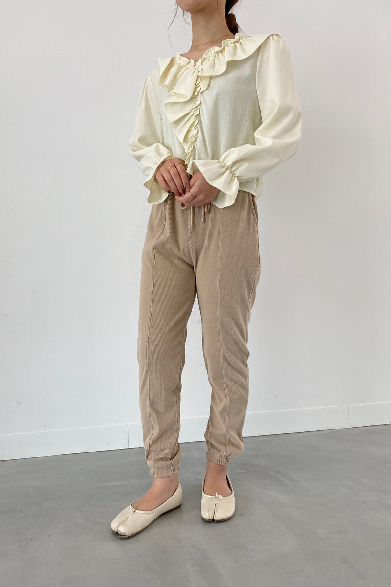 Beige knit pants – graey